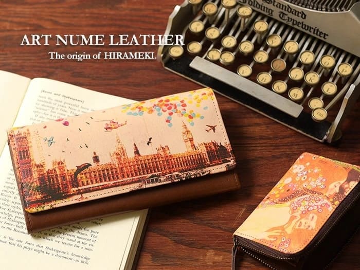 ヒラメキ(HIRAMEKI.)のイメージを長財布とタイプライターで表現