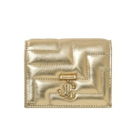 ゴールドメタルのJCロゴをあしらったジミーチュウの二つ折り財布（ゴールド）
