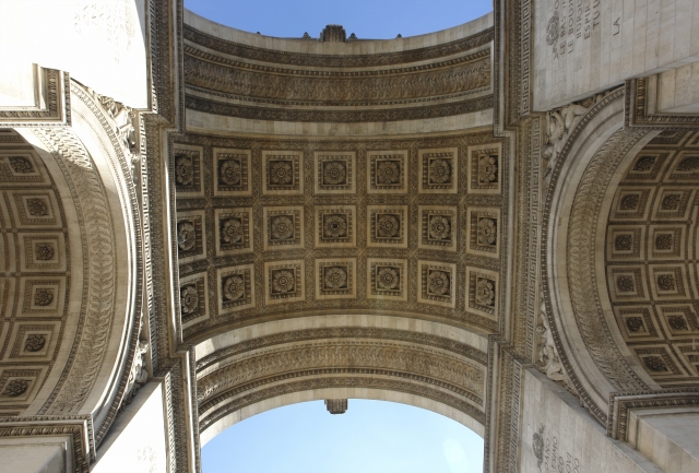パリ‣エトワール凱旋門のアーチの内側