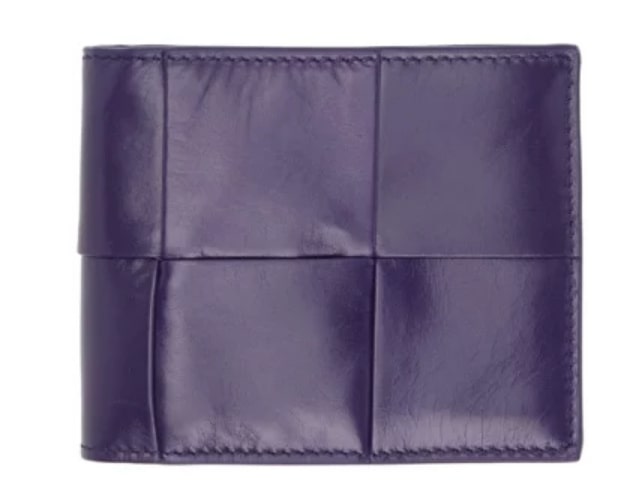 紫 メンズ二つ折り財布人気ブランド・おすすめランキング第3位の「BOTTEGA VENETA(ボッテガヴェネタ)」のイントレチャート　バイフォールドウォレット