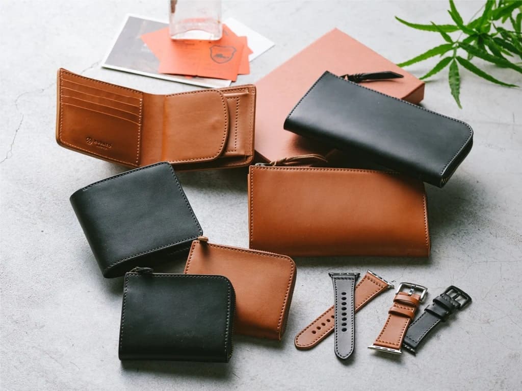 ルバートアンドコーの長財布、折り財布、時計ベルトと専用箱、栃木レザーの証明タグ