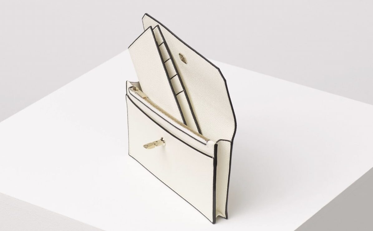 ヴァレクストラ(Valextra)の人気カラーのホワイト財布とバッグ