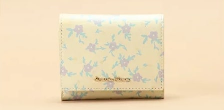 サマンサ・タバサの花柄二つ折り財布